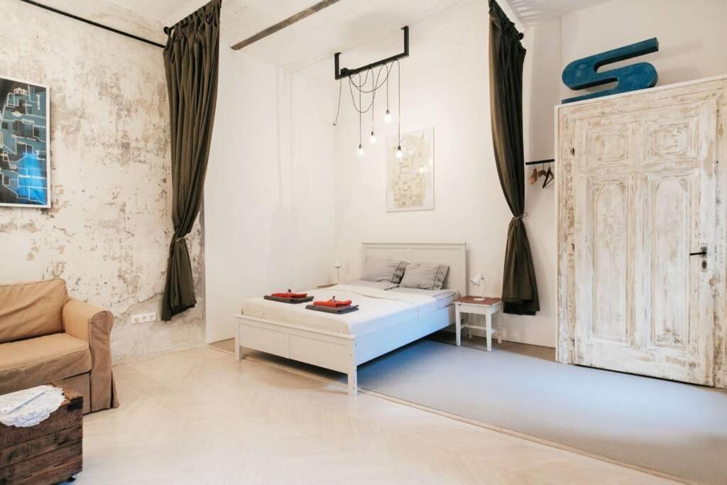 Ferienwohnung Little Corner At The Historic Jewish District With Ac Budapest Exterior foto