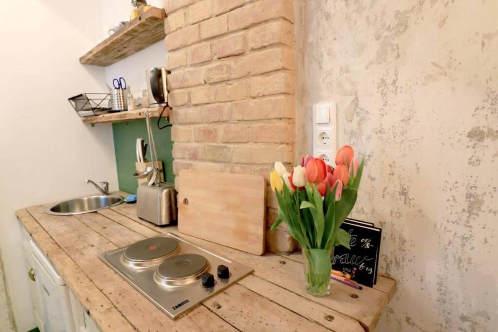 Ferienwohnung Little Corner At The Historic Jewish District With Ac Budapest Exterior foto